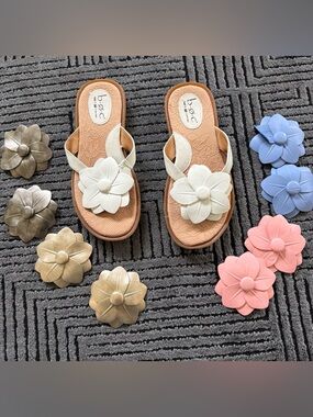 b.o.c. Ivory Floral-Accent Thong Sandals size 8 🌺🌸